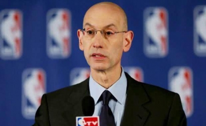 为什么本赛季裁判主导比赛的事情越来越多了，肖华要让NBA走什么路